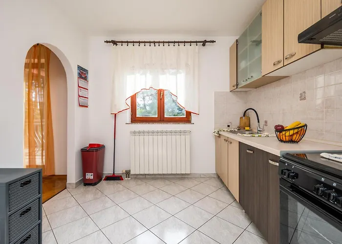 3 Bedroom Stunning In Appartamento *