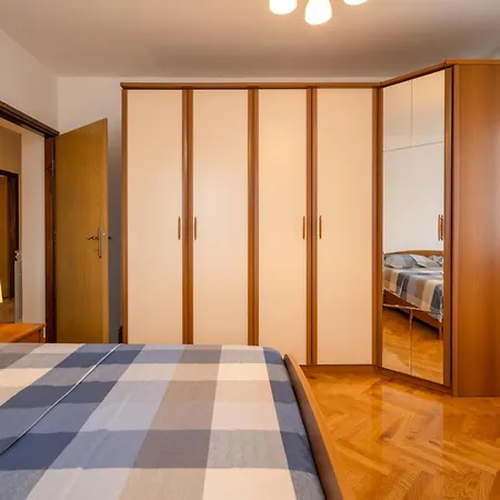 3 Bedroom Stunning In *